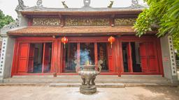 מלונות בהאנוי ליד Jade Mountain Temple