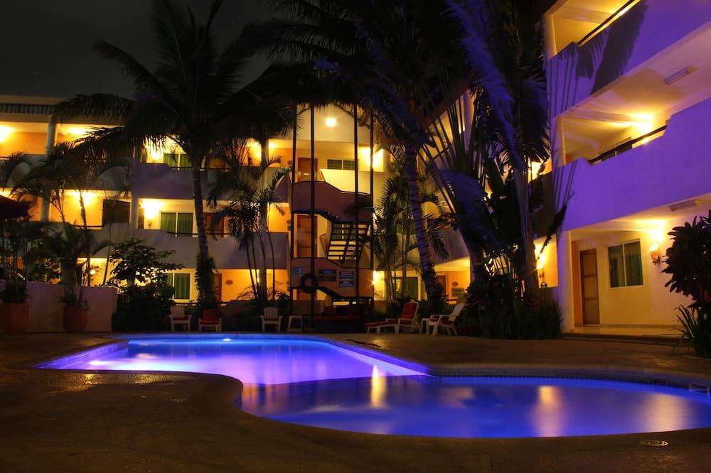 בריכה תמונה