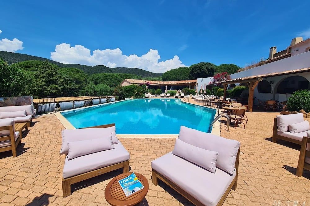 בריכה תמונה