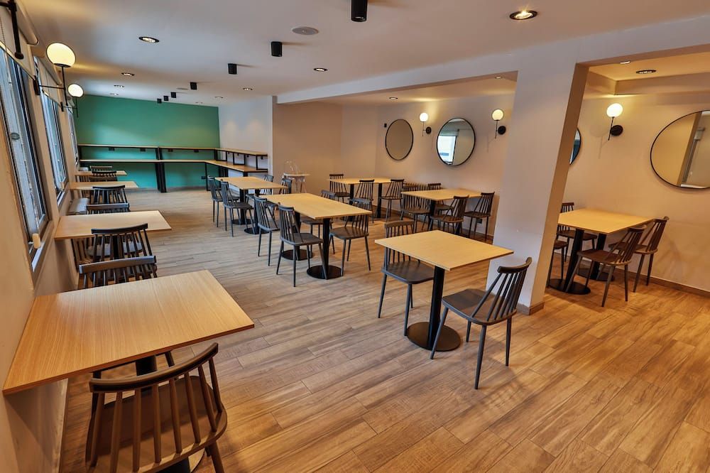 מסעדה תמונה