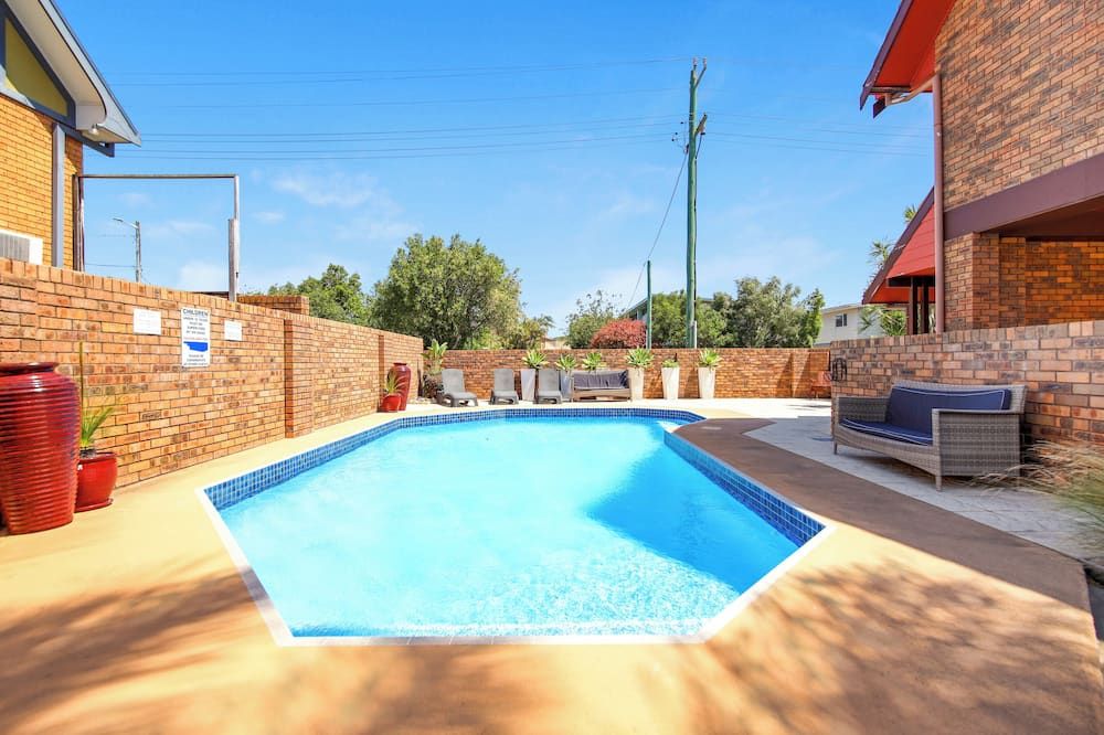 בריכה תמונה