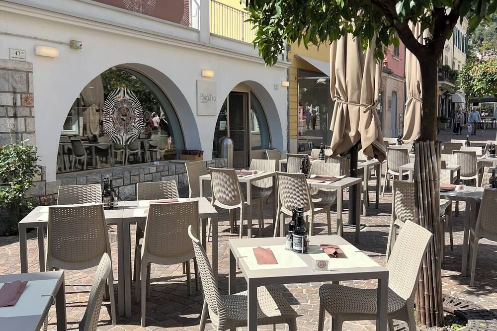 מסעדה תמונה