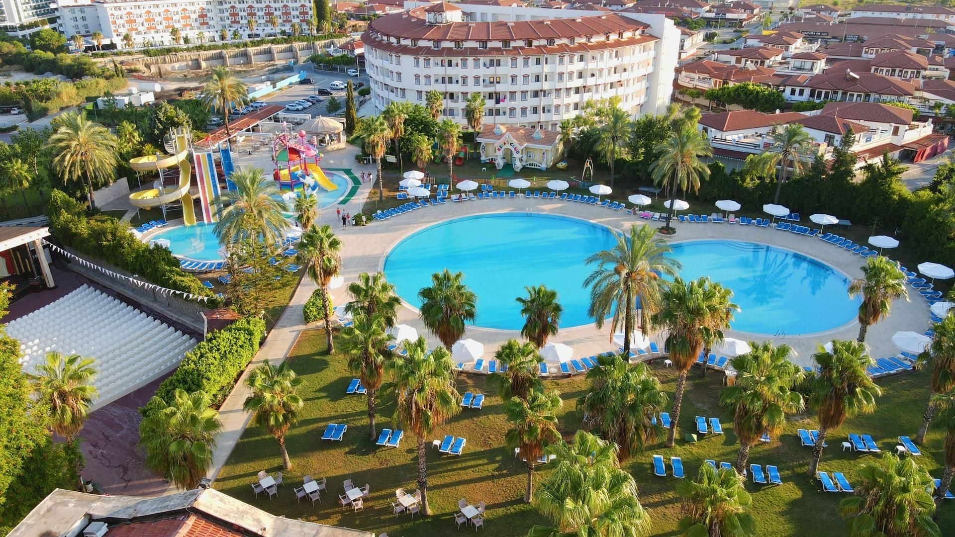 בריכה תמונה