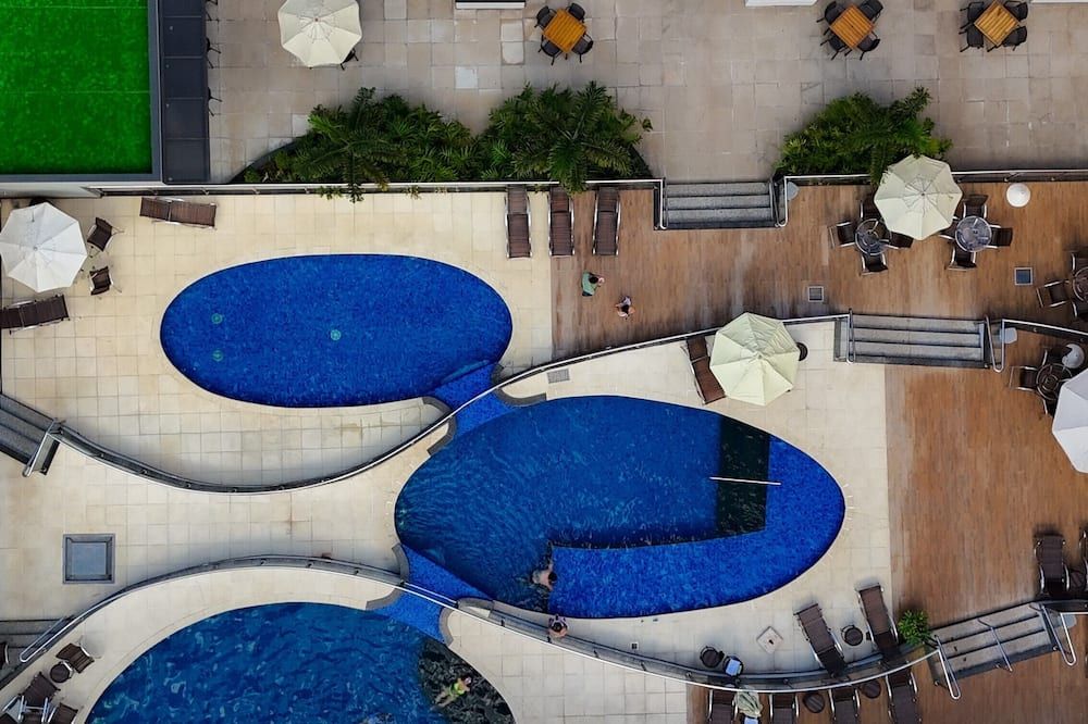 בריכה תמונה