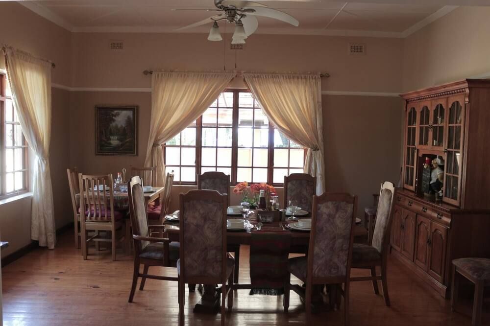 חדר אוכל תמונה