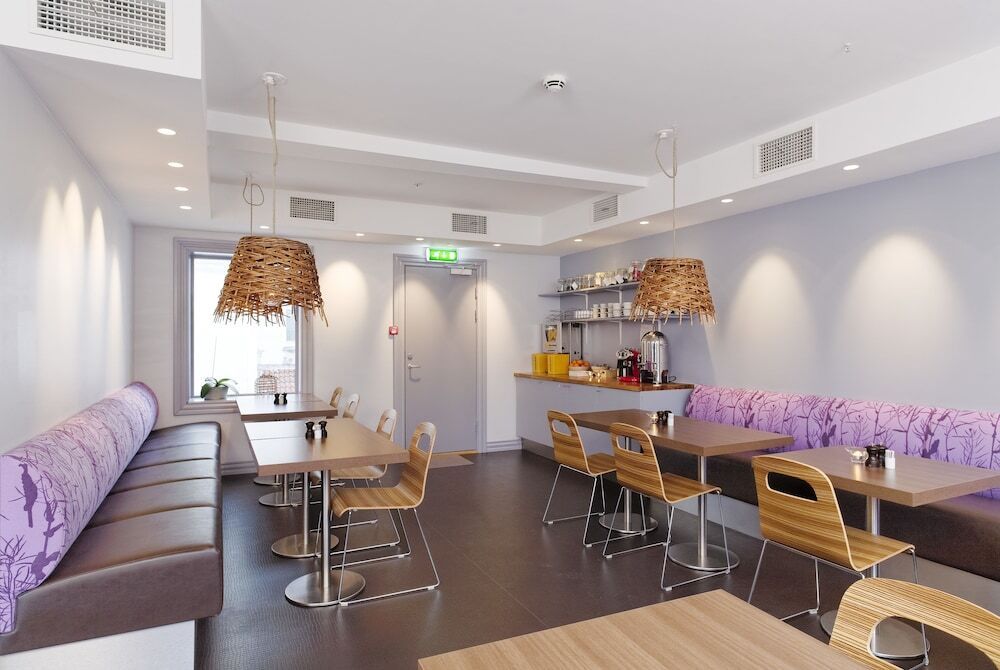 מסעדה תמונה