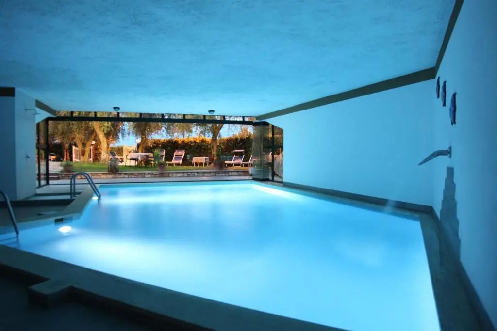 בריכה תמונה