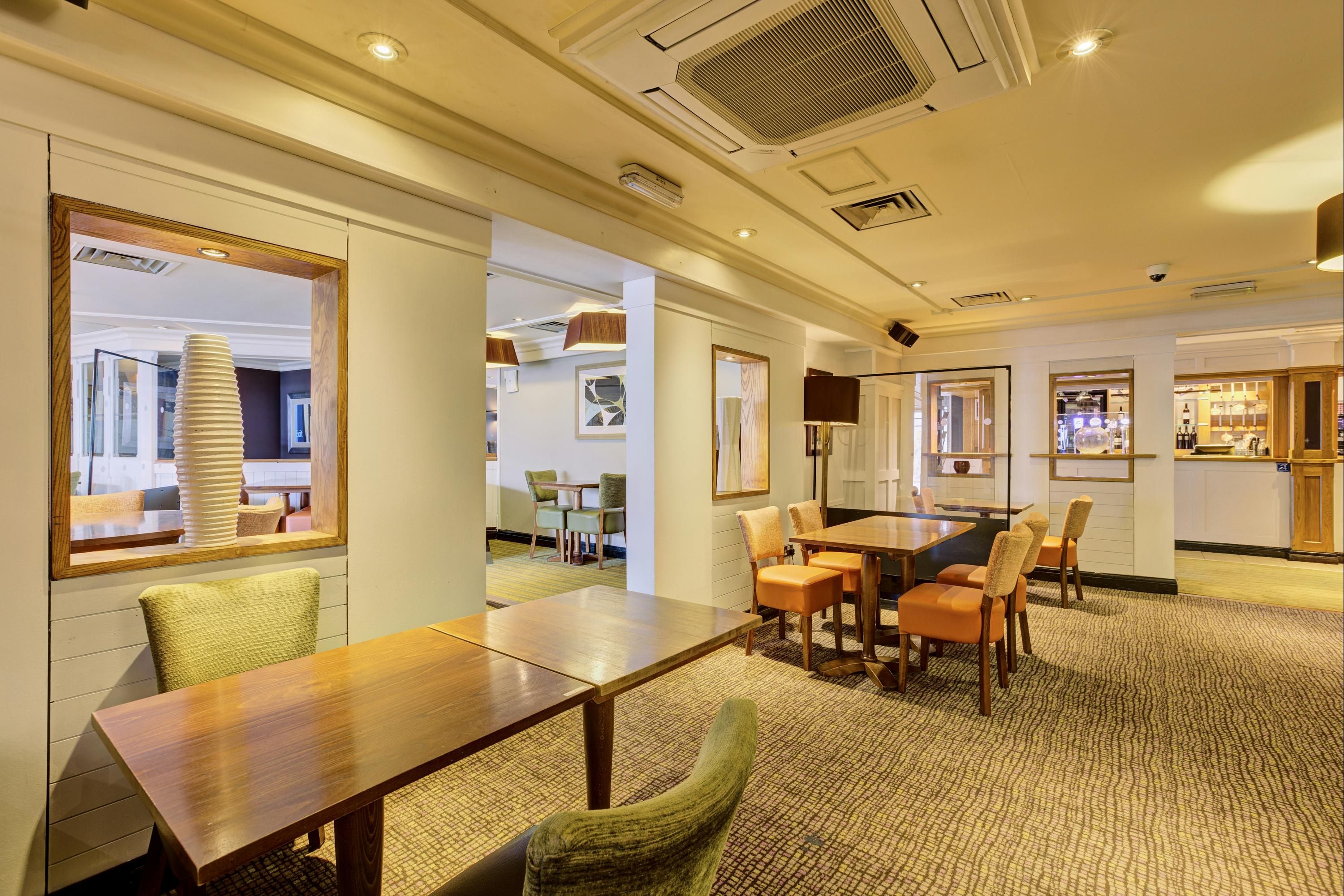 מסעדה תמונה