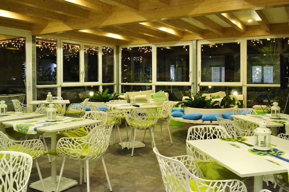 מסעדה תמונה