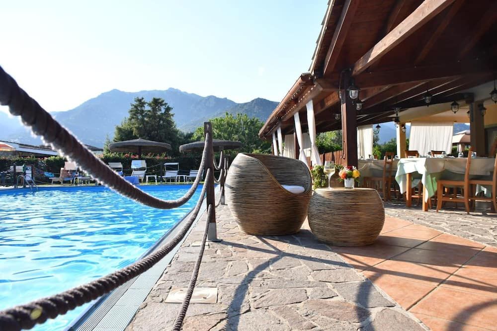 בריכה תמונה