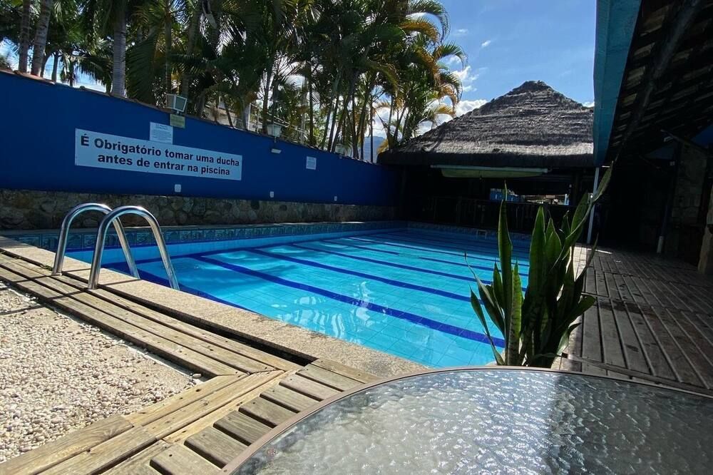 בריכה תמונה