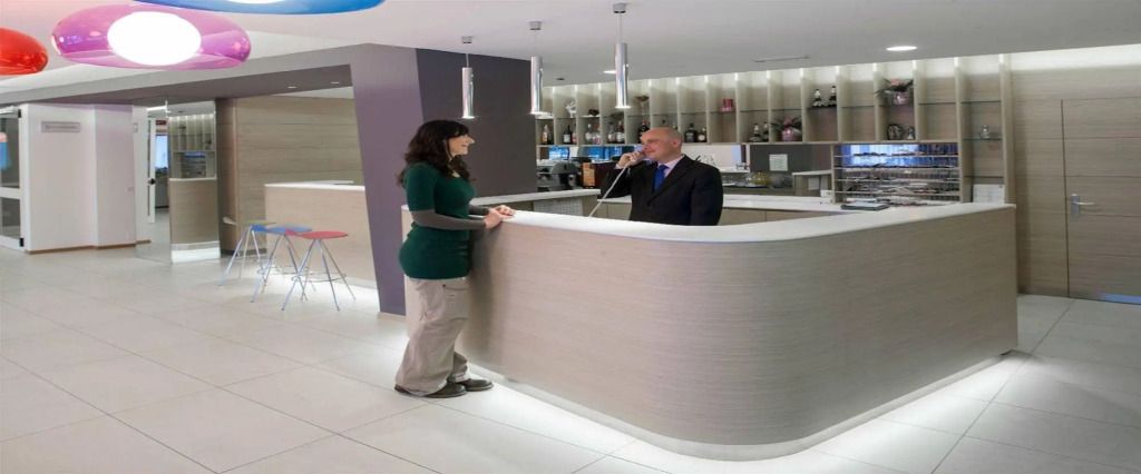 דלפק קבלה תמונה