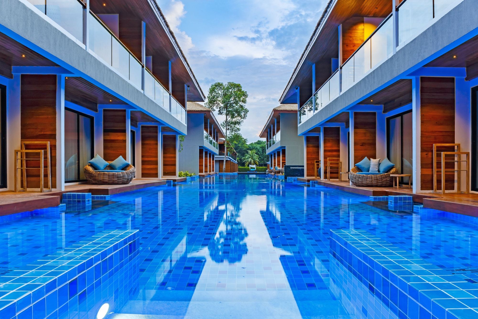 בריכה תמונה