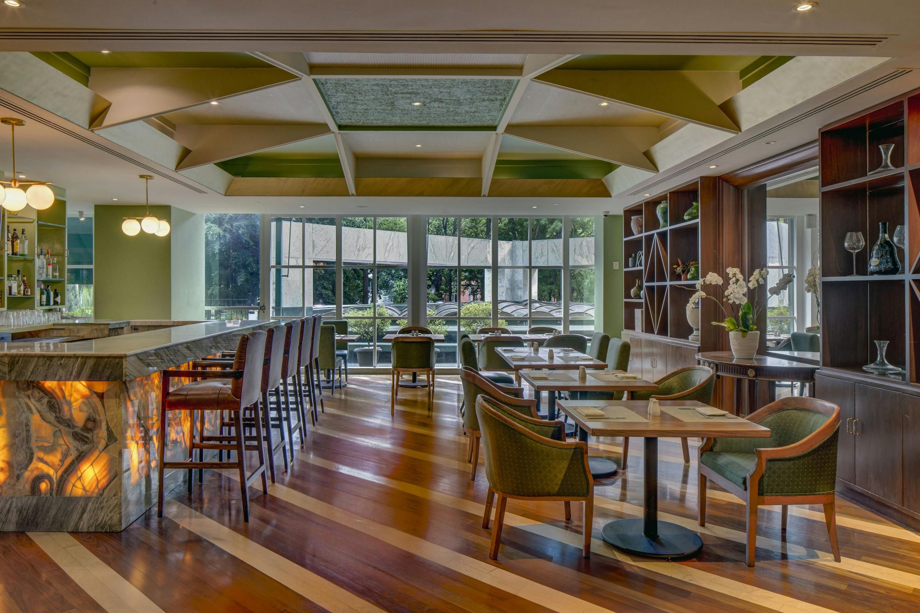 מסעדה תמונה