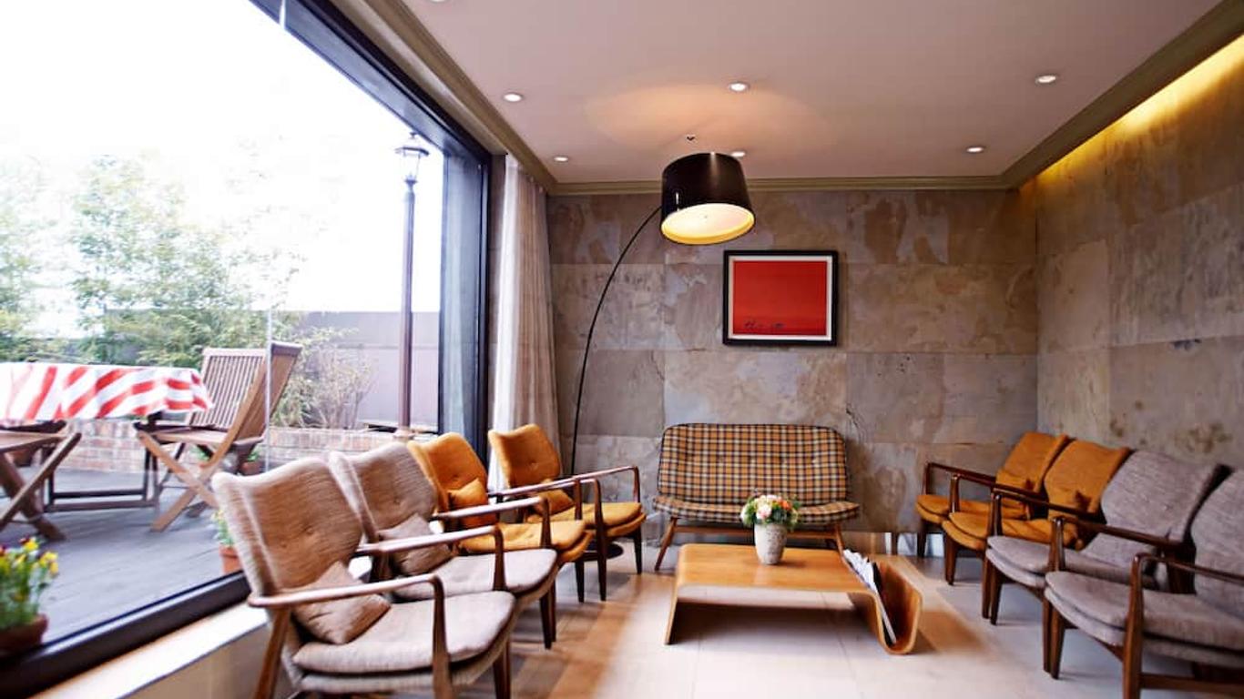 Hotel Skypark Myeongdong I