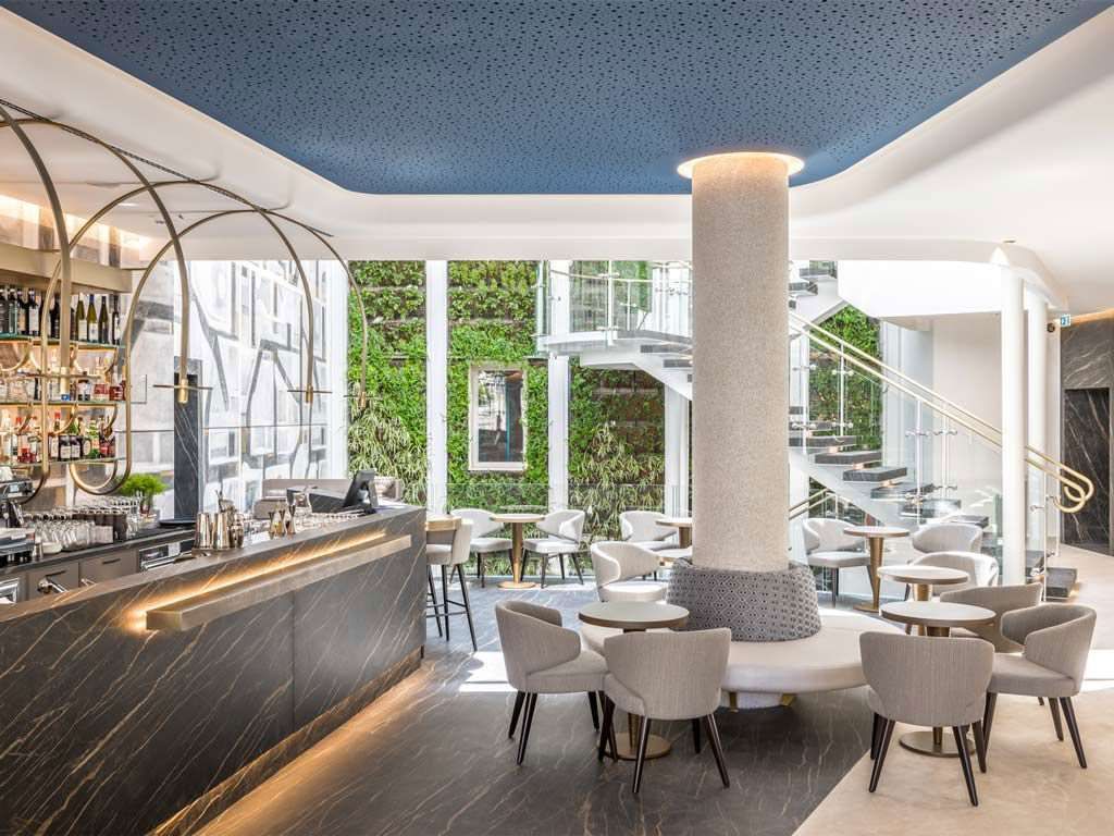 מסעדה תמונה