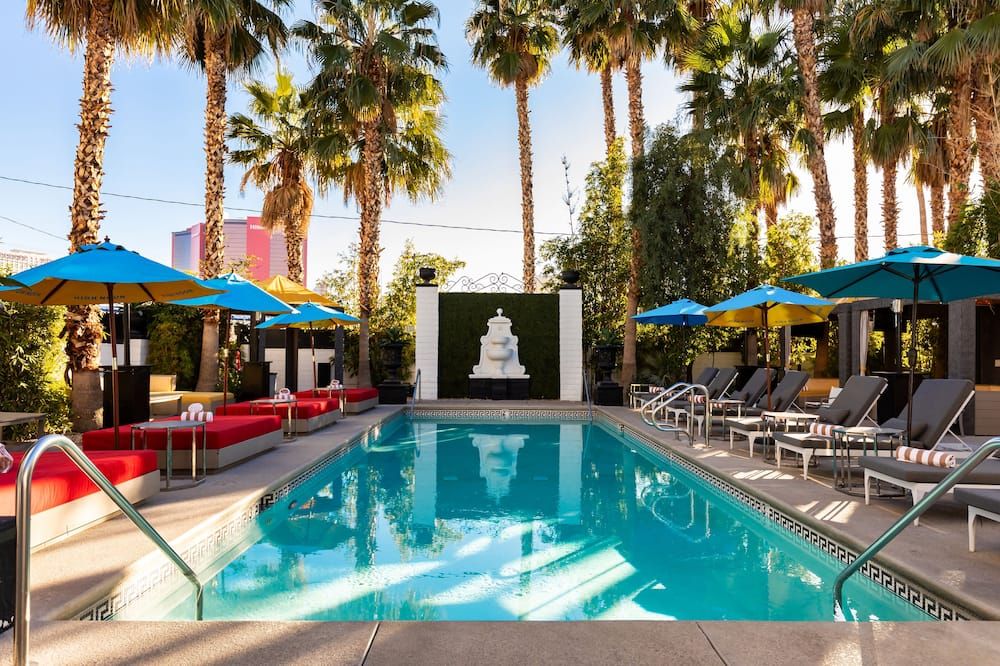 בריכה תמונה