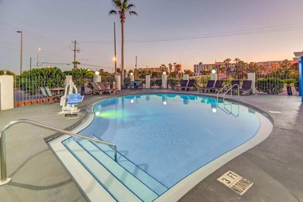 בריכה תמונה