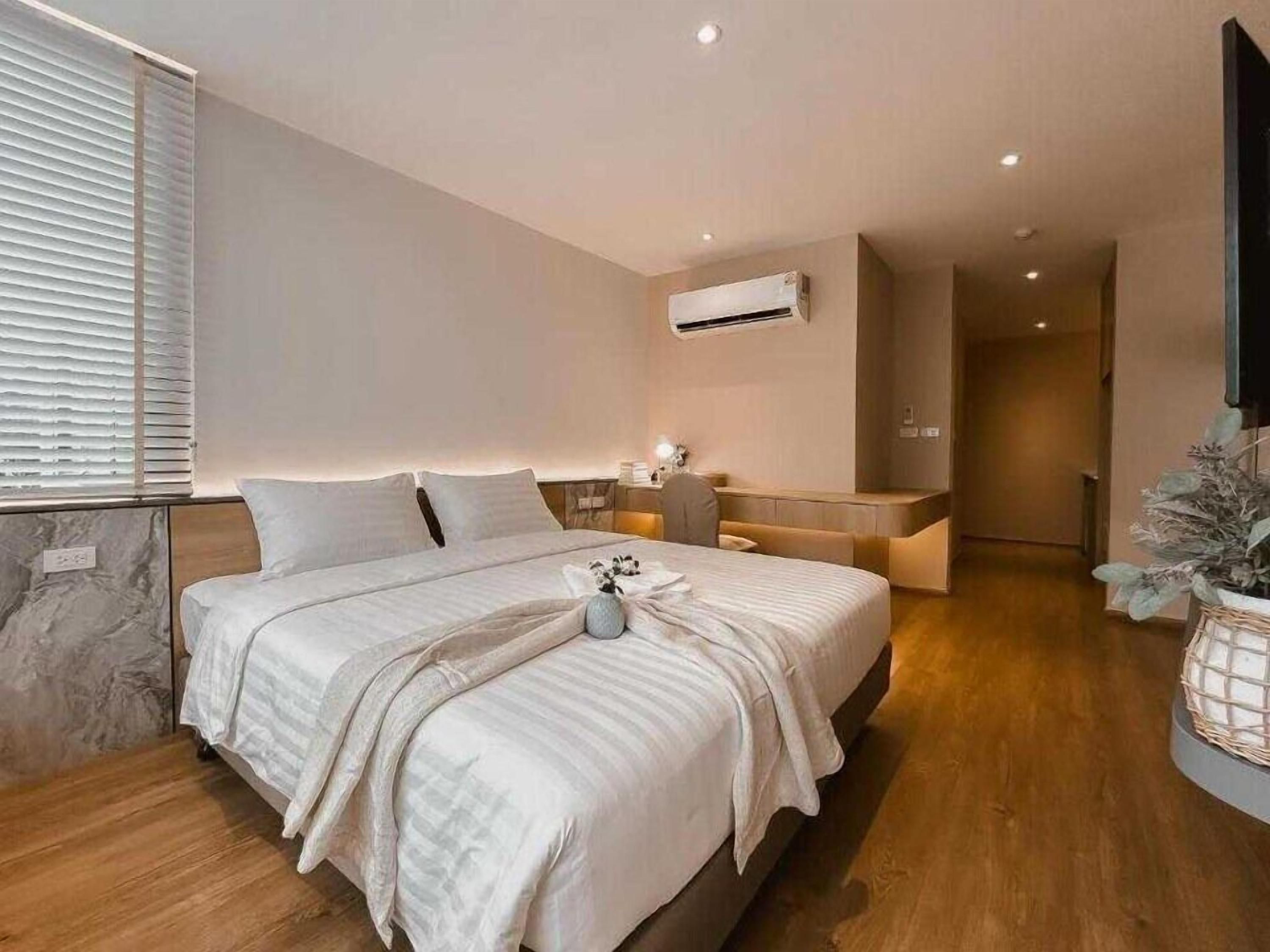 אחר