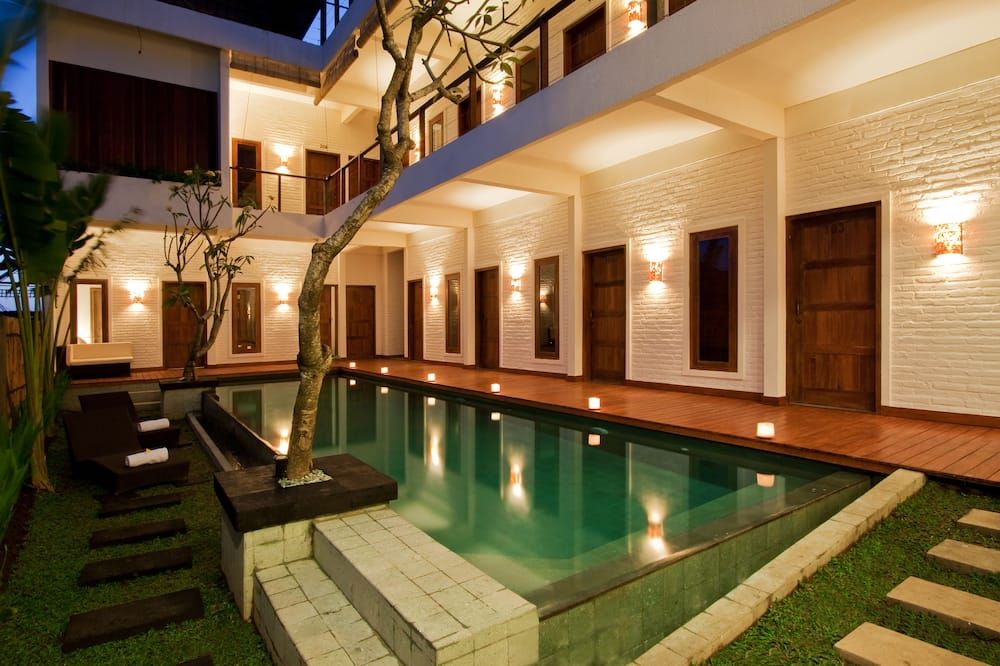 בריכה תמונה