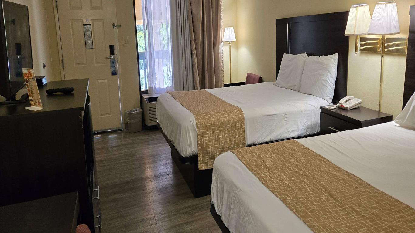 Travelodge by Wyndham Knoxville East