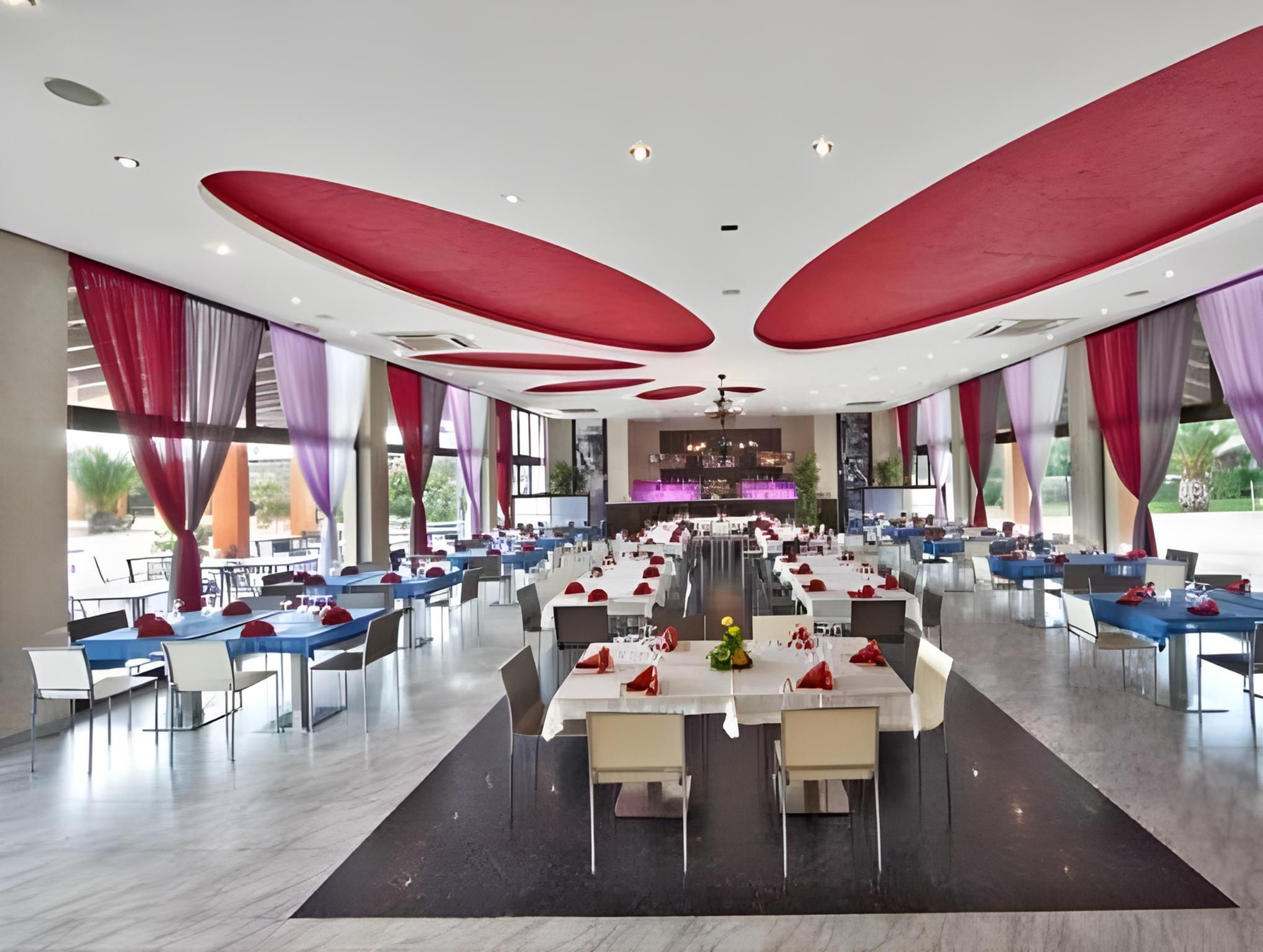 מסעדה תמונה