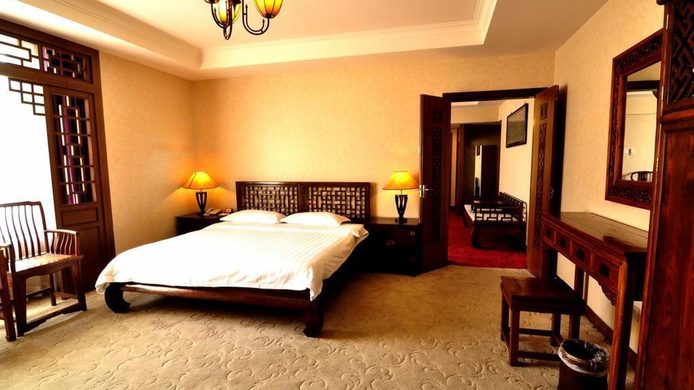 National Jade Hotel