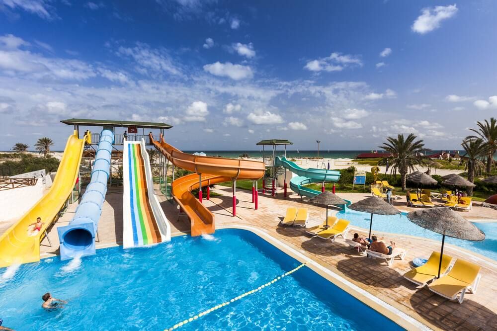 בריכה תמונה