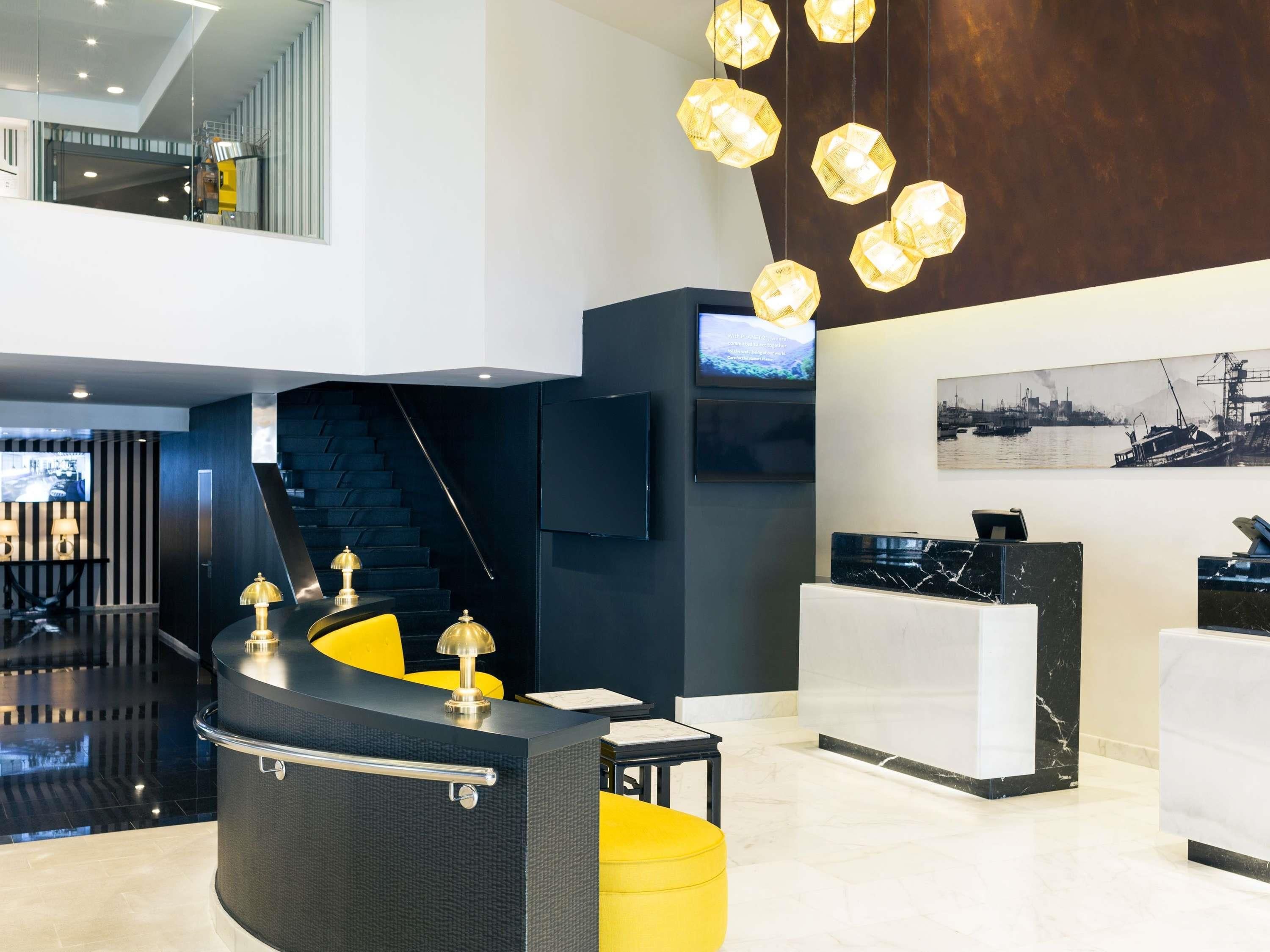 דלפק קבלה תמונה