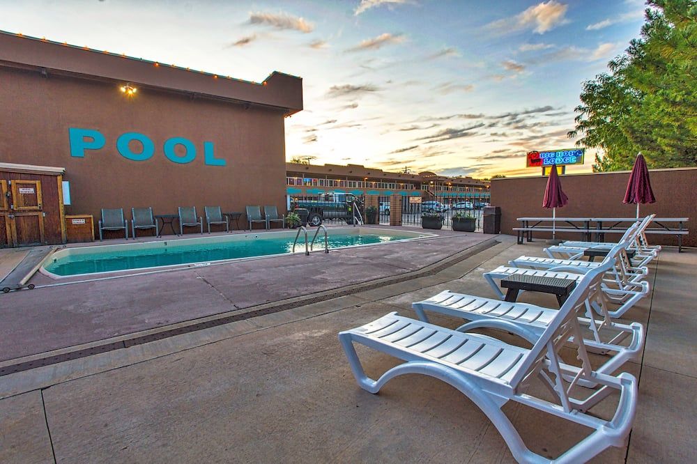 בריכה תמונה