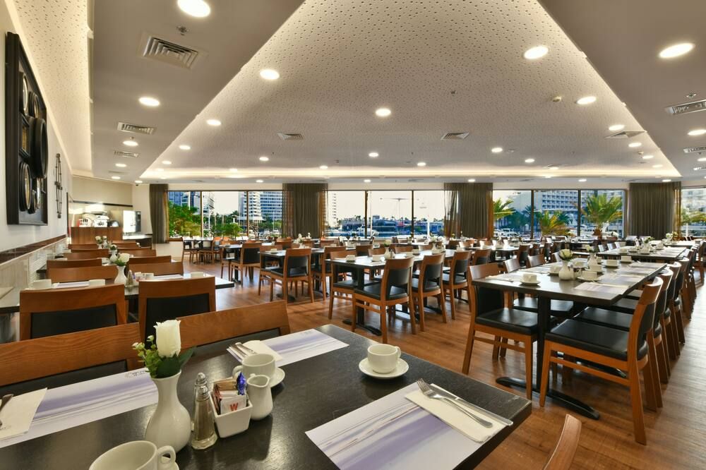 מסעדה תמונה