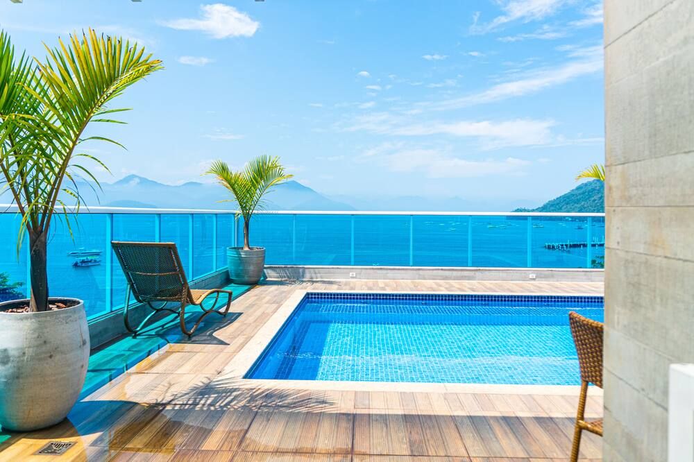 בריכה תמונה