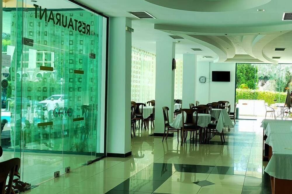 מסעדה תמונה