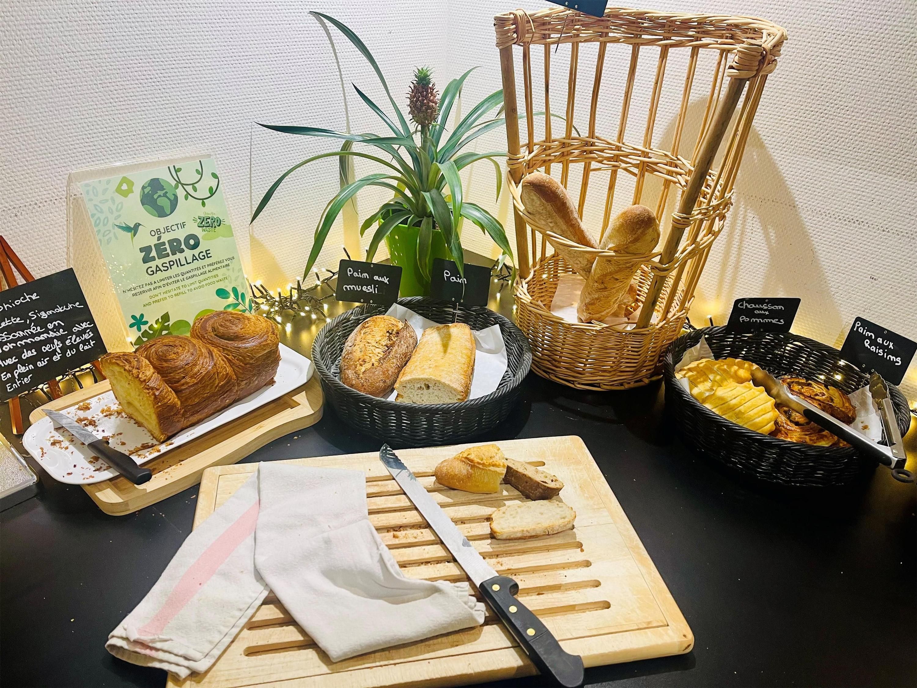 חדר אוכל תמונה