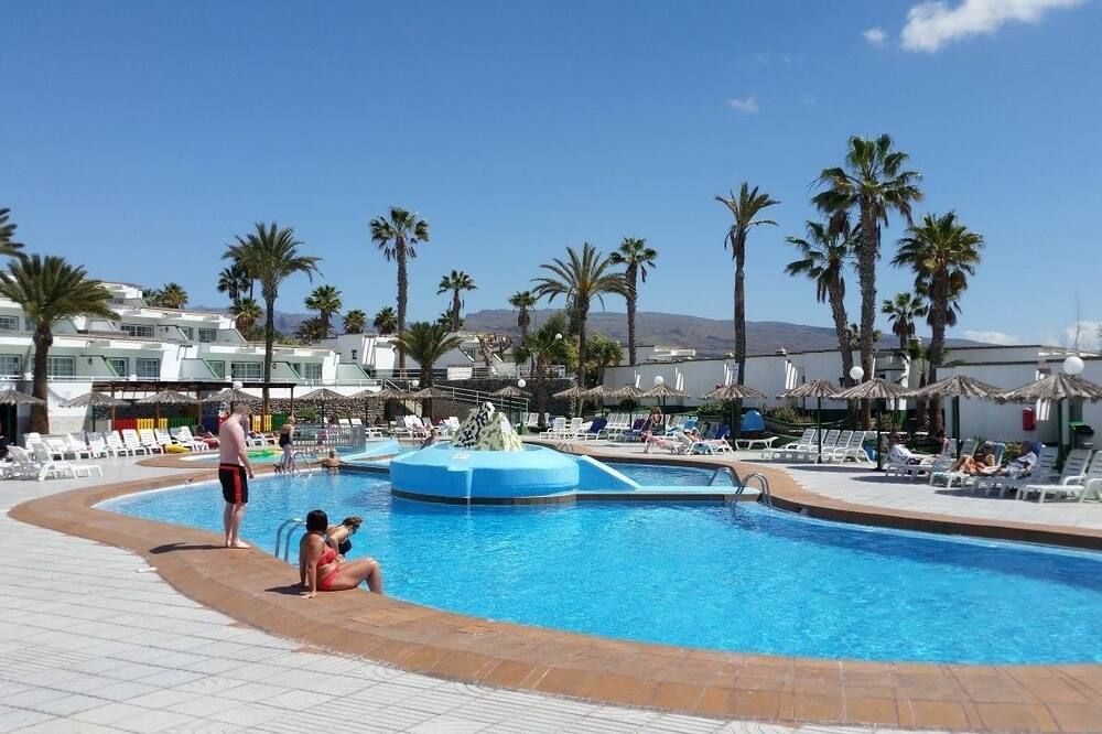 בריכה תמונה