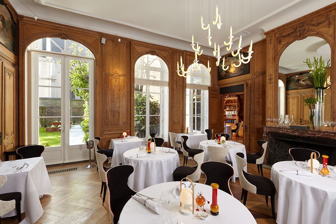 מסעדה תמונה