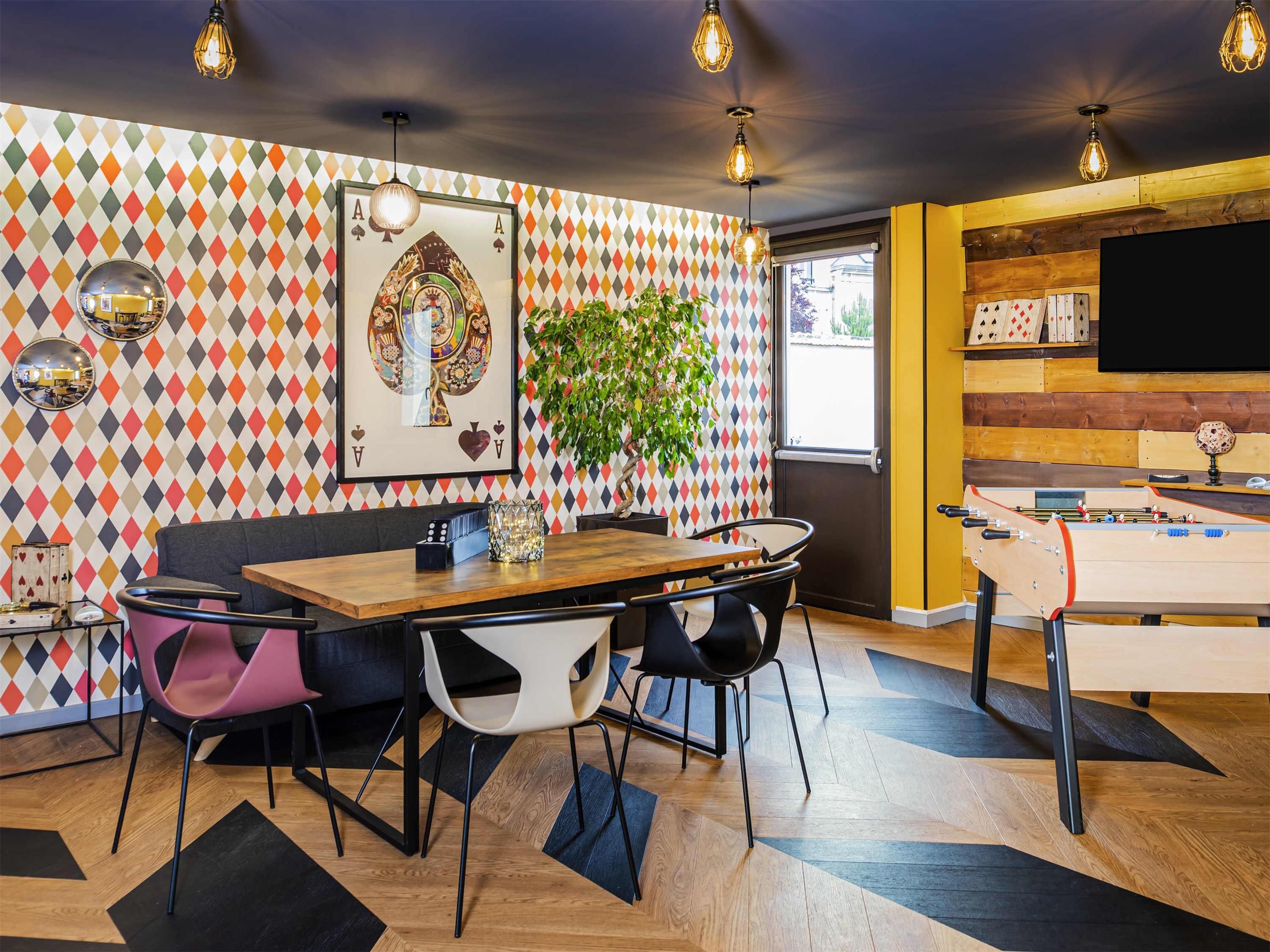 מסעדה תמונה