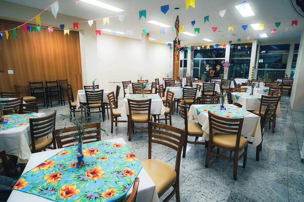 מסעדה תמונה