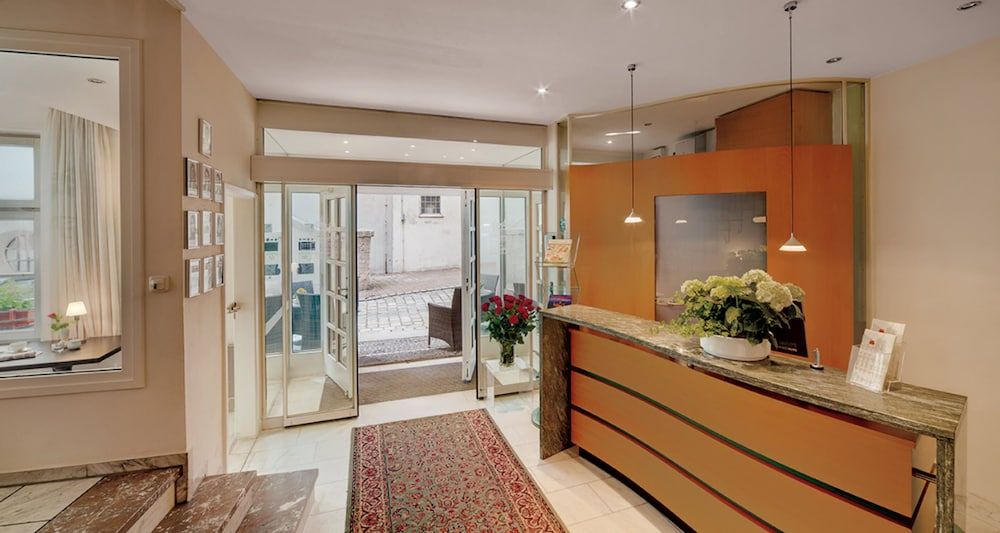 דלפק קבלה תמונה