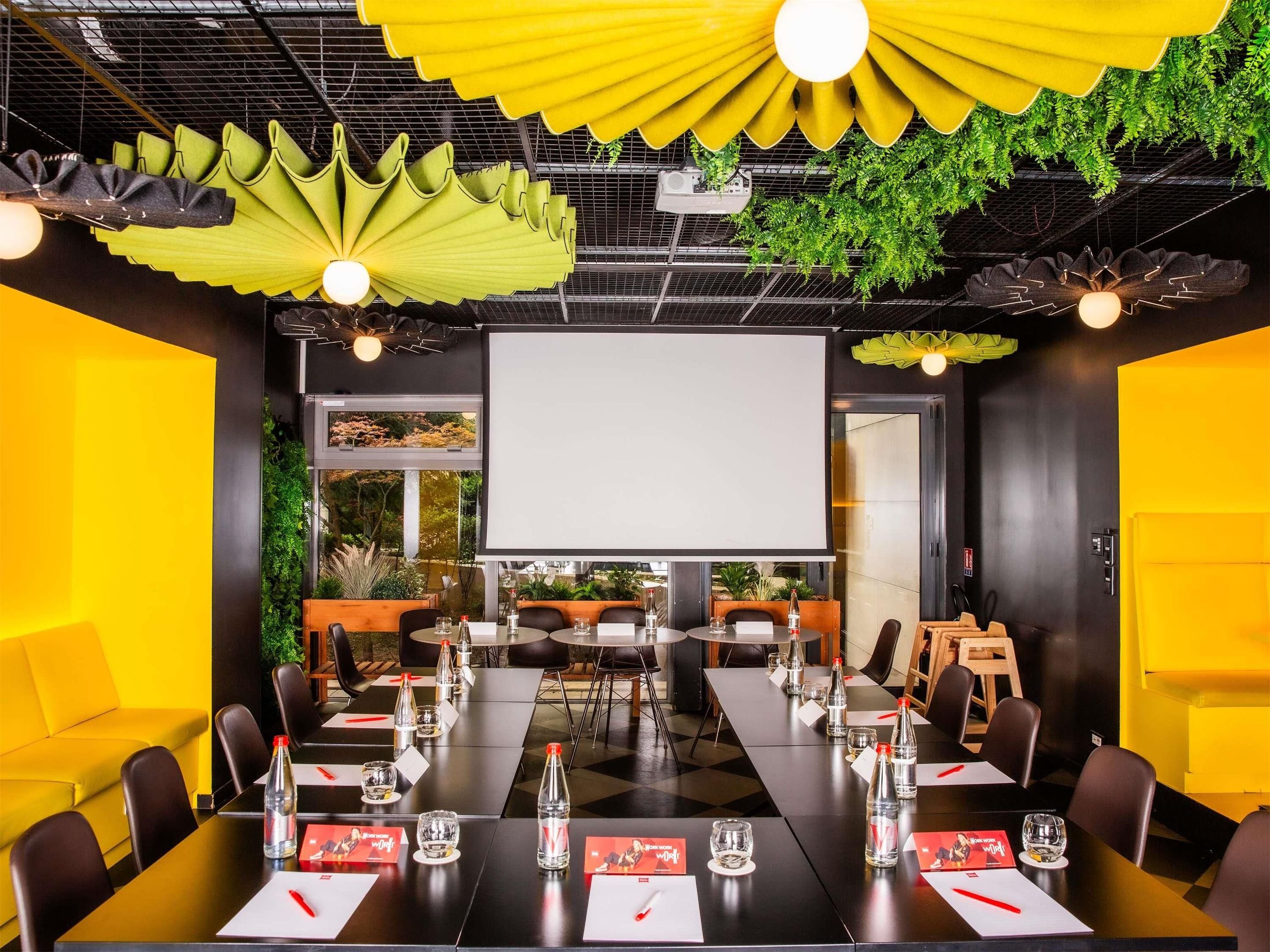 מסעדה תמונה