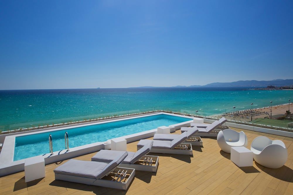 בריכה תמונה