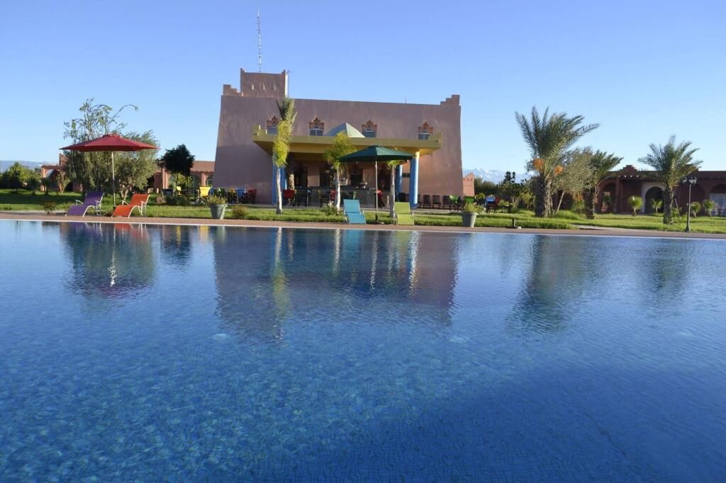 בריכה תמונה