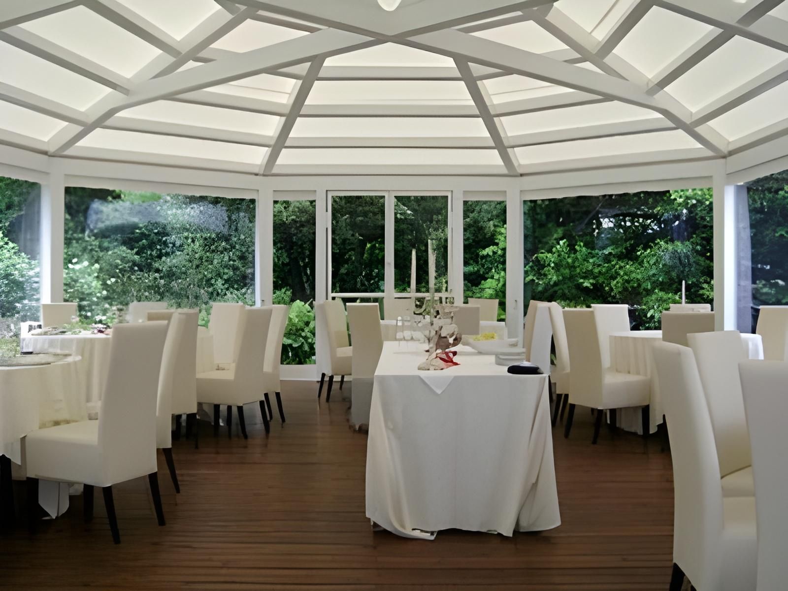 מסעדה תמונה