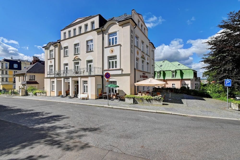 בניין תמונה