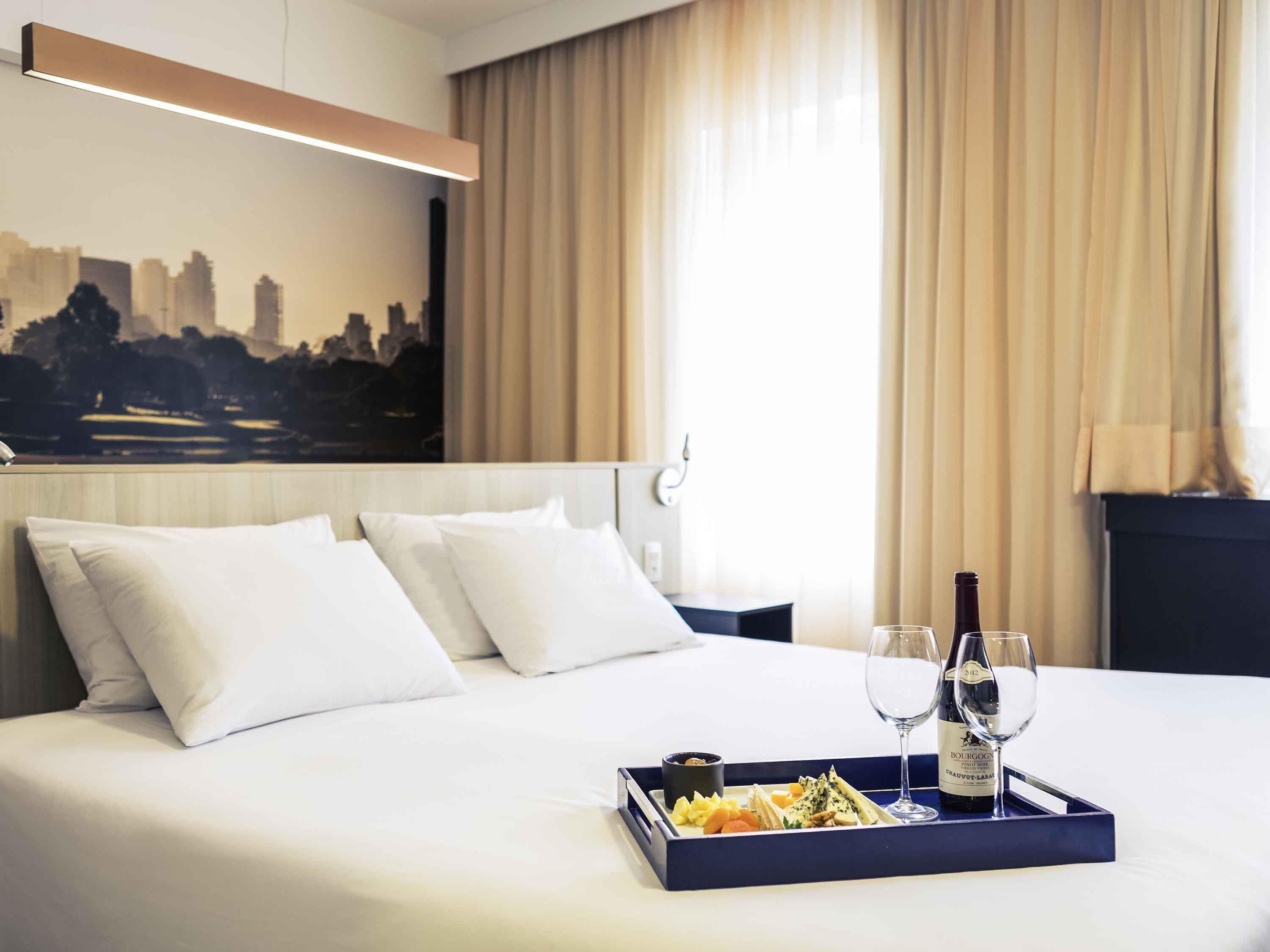 מסעדה תמונה