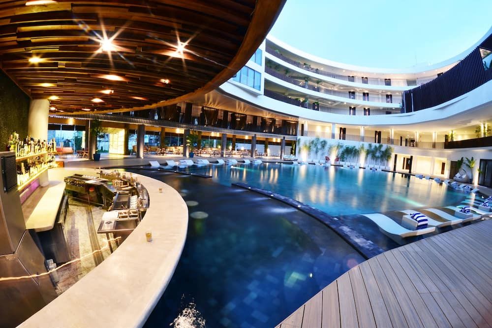 בריכה תמונה