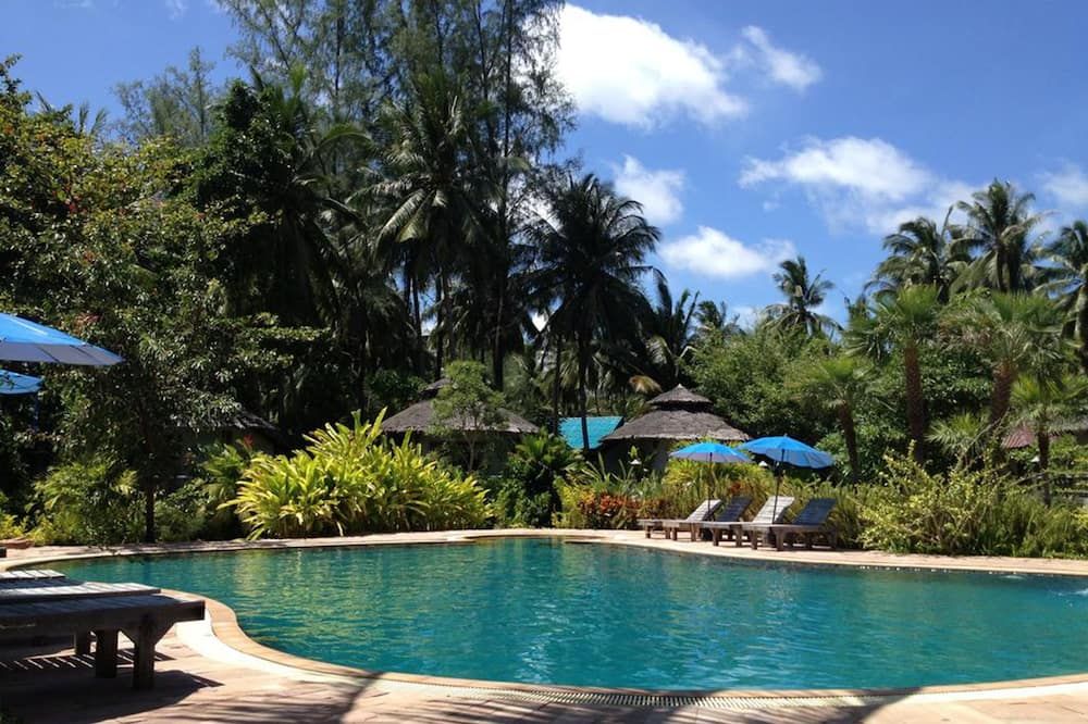 בריכה תמונה