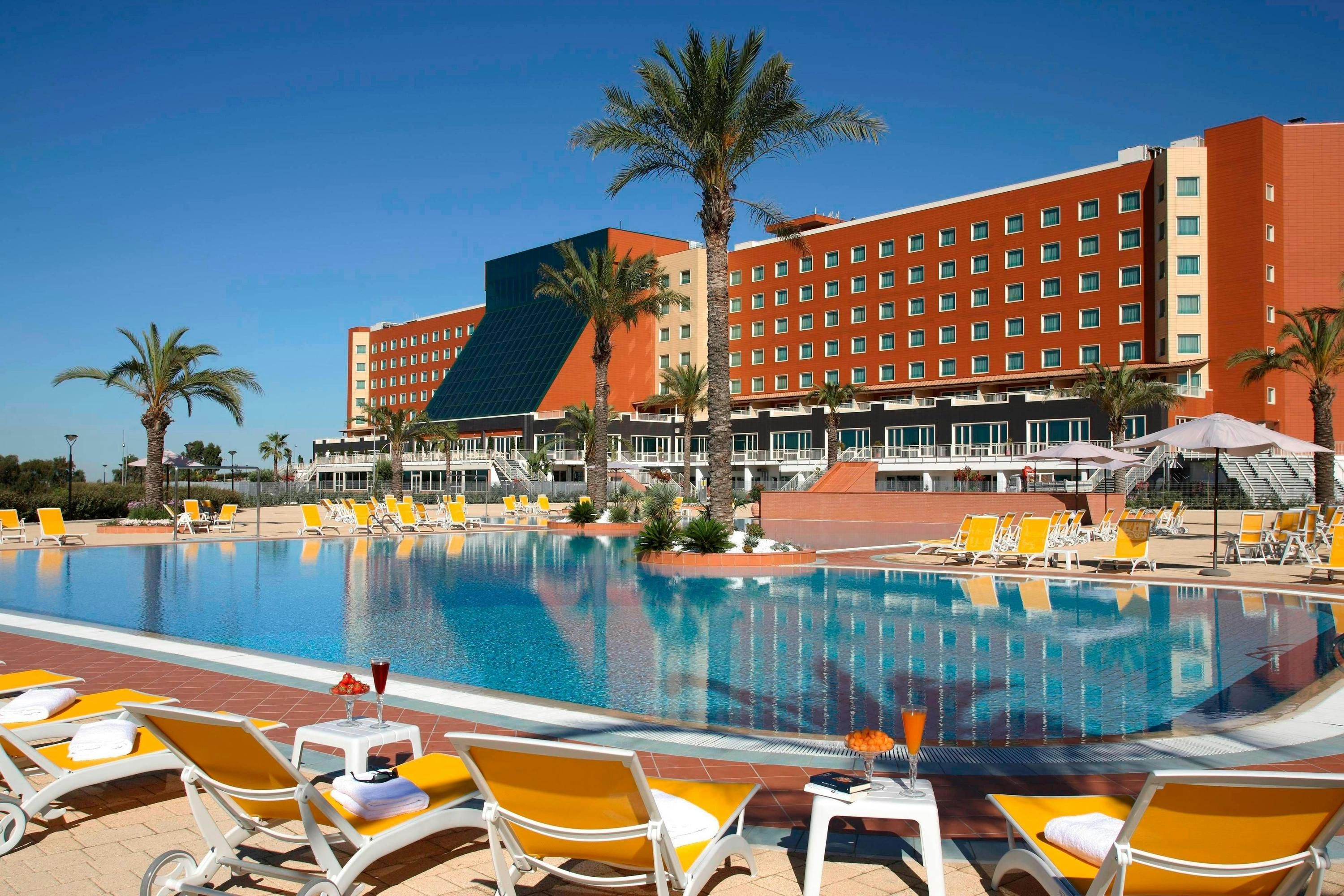 בריכה תמונה