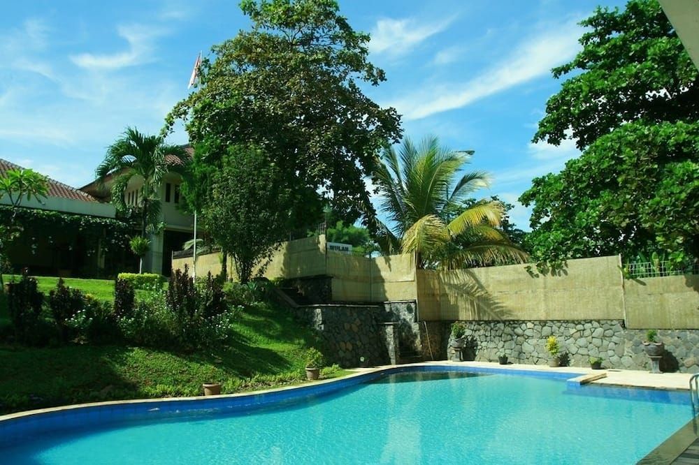 בריכה תמונה