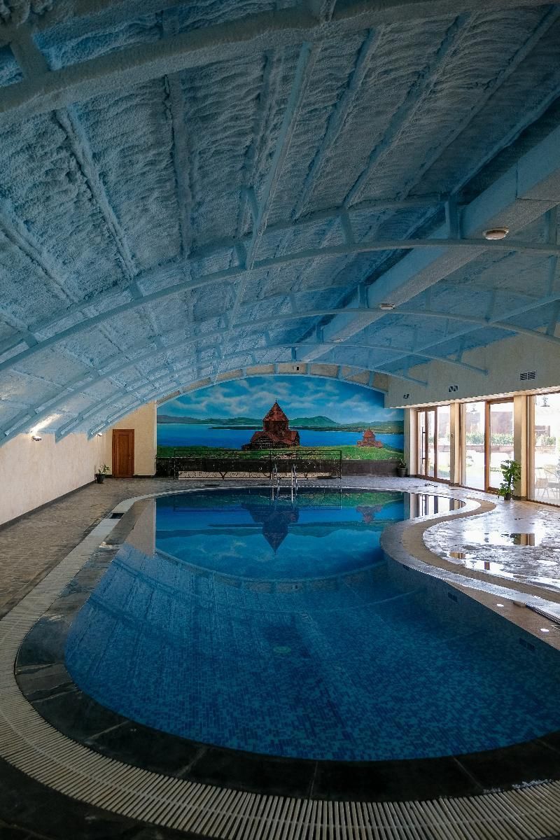 בריכה תמונה